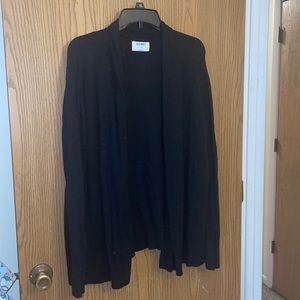 Old navy black cardigan 🖤